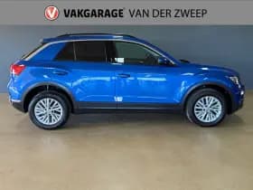 Volkswagen T-Roc thumbnail 13