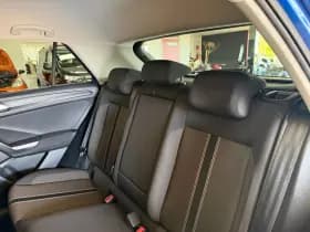 Volkswagen T-Roc thumbnail 14