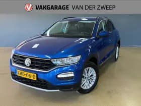 Volkswagen T-Roc thumbnail 3