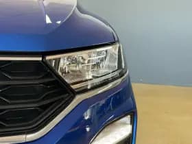 Volkswagen T-Roc thumbnail 6