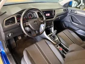 Volkswagen T-Roc thumbnail 10