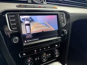 Volkswagen Passat thumbnail 17