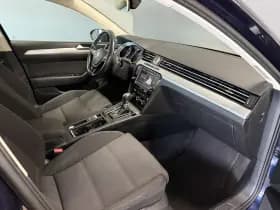 Volkswagen Passat thumbnail 8