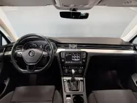 Volkswagen Passat thumbnail 10