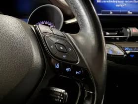 Toyota C-HR thumbnail 14