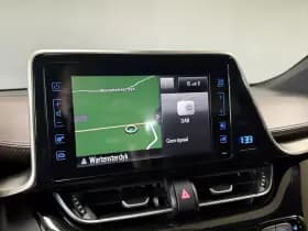 Toyota C-HR thumbnail 16