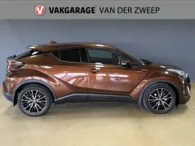 Toyota C-HR thumbnail 5