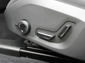 Volvo XC60 2.0 T8 Plug-in hybrid AWD Ultra Dark thumbnail 13