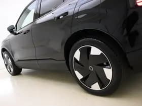 Volvo EX30 Extended Range Plus / DEMO DEAL / Getint glas / Adapt. Cruise / BLIS / Harman&Kardon / Keytag / PDC + Camera / El. Achterklep / thumbnail 16