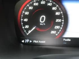 Volvo V90 Cross Country T5 AWD 90th Anniversary Edition thumbnail 27