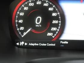 Volvo V90 Cross Country T5 AWD 90th Anniversary Edition thumbnail 28