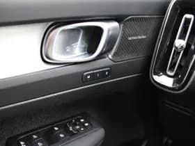 Volvo XC40 B4 Plus Dark thumbnail 21