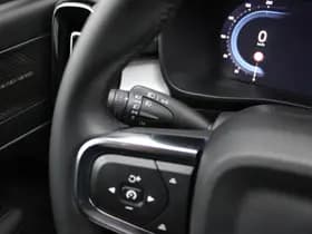 Volvo XC40 B4 Plus Dark thumbnail 22