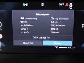 Volvo XC40 B4 Plus Dark thumbnail 23