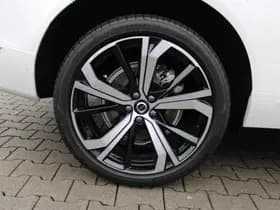 Volvo XC60 T6 Plug-in hybrid AWD Ultra Dark thumbnail 14