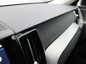 Volvo XC60 T6 Plug-in hybrid AWD Ultra Dark thumbnail 30