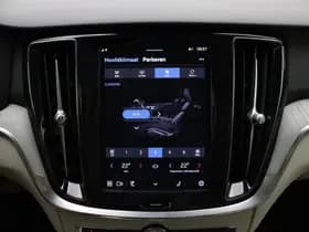 Volvo V60 T6 350pk AWD Essential Bright / Blond leder / ACC / PDC V+A / Camera / Stoel/- en stuurverwarming / 19'' Velgen / Getint glas / thumbnail 29