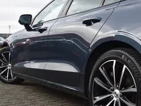 Volvo V60 T6 AWD 350PK Plug-in Hybrid Plus Dark thumbnail 11