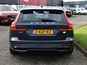 Volvo V60 T6 AWD 350PK Plug-in Hybrid Plus Dark thumbnail 14