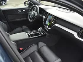 Volvo V60 T6 AWD 350PK Plug-in Hybrid Plus Dark thumbnail 20