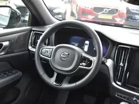 Volvo V60 T6 AWD 350PK Plug-in Hybrid Plus Dark thumbnail 25