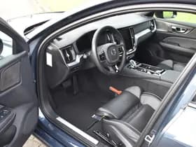 Volvo V60 T6 AWD 350PK Plug-in Hybrid Plus Dark thumbnail 26