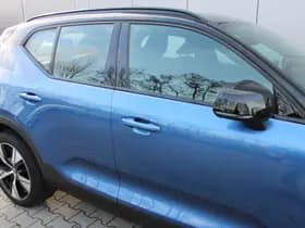 Volvo XC40 Recharge P8 AWD R-Design thumbnail 12