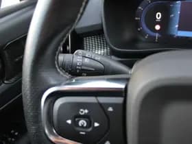 Volvo XC40 Recharge P8 AWD R-Design thumbnail 19