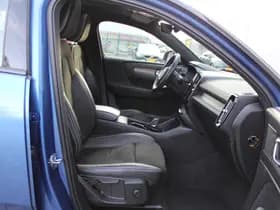 Volvo XC40 Recharge P8 AWD R-Design thumbnail 26