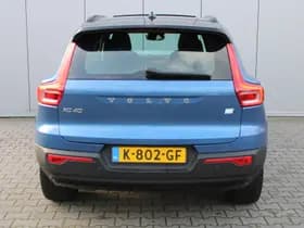 Volvo XC40 Recharge P8 AWD R-Design thumbnail 8