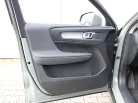 Volvo XC40 thumbnail 15