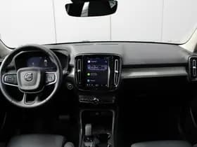 Volvo XC40 thumbnail 18