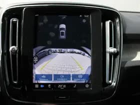 Volvo XC40 thumbnail 24