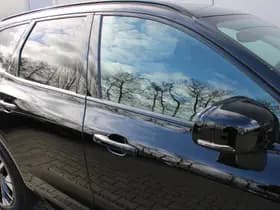 Volvo XC60 T6 Plug-in hybrid AWD Plus Dark thumbnail 16