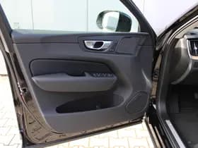 Volvo XC60 T6 Plug-in hybrid AWD Plus Dark thumbnail 19