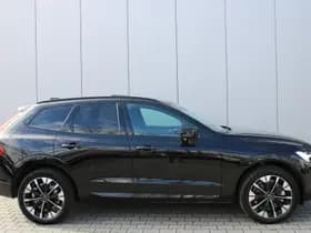 Volvo XC60 T6 Plug-in hybrid AWD Plus Dark thumbnail 3