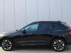 Volvo XC60 T6 Plug-in hybrid AWD Plus Dark thumbnail 5