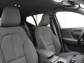 Volvo EX40 Extended Range Core / 360 CAMERA / ADAPT. CRUISE / BLIS / GETINT GLAS / STOELVERWARMING / thumbnail 12