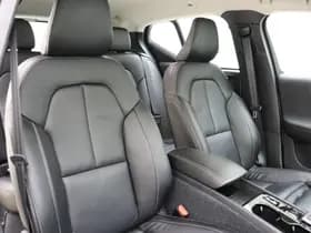 Volvo XC40 T4 211pk Inscription / Leder / BLIS / Adaptieve cruise / Stoel-Stuur verwarming / 19 inch / PDC camera. thumbnail 4