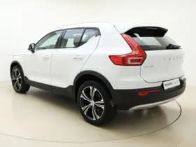 Volvo XC40 T4 211pk Inscription / Leder / BLIS / Adaptieve cruise / Stoel-Stuur verwarming / 19 inch / PDC camera. thumbnail 5