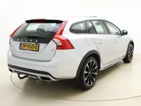 Volvo V60 Cross Country T5 245pk Automaat Polar+ / 19'' Bor / Schuif-/kanteldak / El. Stoelen / Dubbel glas / Afn. Trekhaak / Kinderzitjes / H&K Audio / Keyless / Stoel + stuurw. verwarming / PDC + CAM / ACC / BLIS / thumbnail 13
