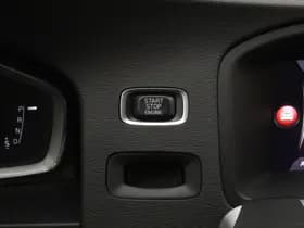 Volvo V60 Cross Country T5 245pk Automaat Polar+ / 19'' Bor / Schuif-/kanteldak / El. Stoelen / Dubbel glas / Afn. Trekhaak / Kinderzitjes / H&K Audio / Keyless / Stoel + stuurw. verwarming / PDC + CAM / ACC / BLIS / thumbnail 30