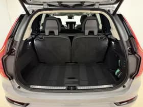 Volvo XC90 T8 455pk AWD Ultra Dark / €7500,- voordeel korting / NIEUW / DIRECT LEVERBAAR / MY26 / Luchtvering / El. Trekhaak / Getint glas / thumbnail 20