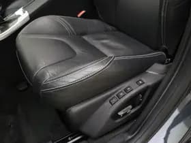 Volvo V60 2.4 D6 AWD Plug-In Hybrid Summum / Schuif-/kanteldak / Keyless / Adapt. Cruise / BLIS / On Call / Elektr. Sportstoelen / Premium Sound / Act. Grootlicht / Trekhaak / Xenon / thumbnail 22