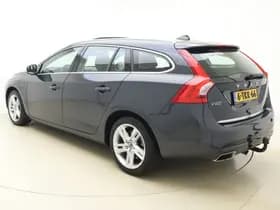 Volvo V60 2.4 D6 AWD Plug-In Hybrid Summum / Schuif-/kanteldak / Keyless / Adapt. Cruise / BLIS / On Call / Elektr. Sportstoelen / Premium Sound / Act. Grootlicht / Trekhaak / Xenon / thumbnail 5