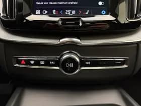 Volvo XC60 T6 Plug-in hybrid AWD Ultimate Dark / 20 '' Velgen / Head-up Display / Blis / Semi elektrisch trekhaak / thumbnail 39