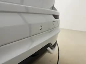 Volvo XC60 T6 Plug-in hybrid AWD Ultimate Dark / 20 '' Velgen / Head-up Display / Blis / Semi elektrisch trekhaak / thumbnail 8