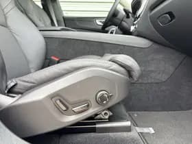 Volvo XC60 T6 Plug-in hybrid AWD Ultra Dark / Harman/Kardon / Trekhaak / Panorama dak / Rondomzichtcamera / thumbnail 27