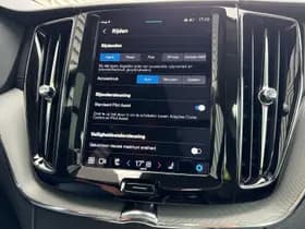 Volvo XC60 T6 Plug-in hybrid AWD Ultra Dark / Harman/Kardon / Trekhaak / Panorama dak / Rondomzichtcamera / thumbnail 30