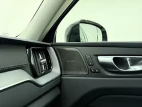 Volvo XC60 thumbnail 43